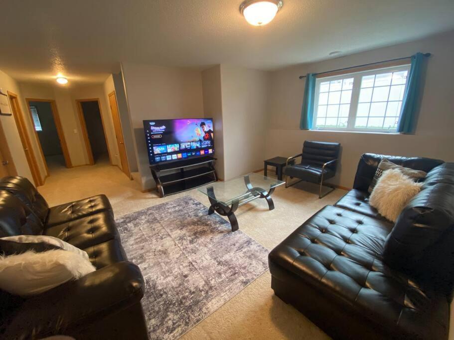 Lachify'S Place-Serene Townhouse Apartment West Fargo ภายนอก รูปภาพ