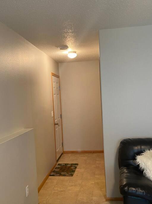 Lachify'S Place-Serene Townhouse Apartment West Fargo ภายนอก รูปภาพ